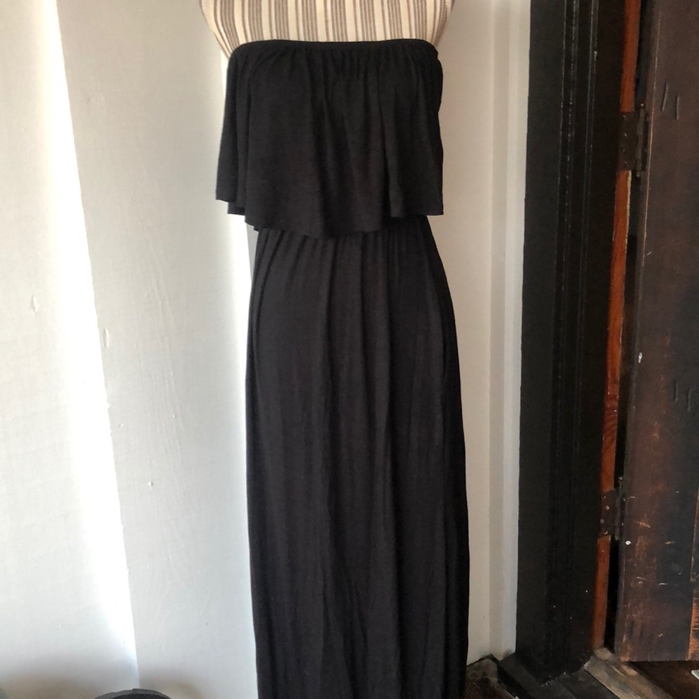 Sweet Pea Off Shoulder Maxi - Picture 1 of 10